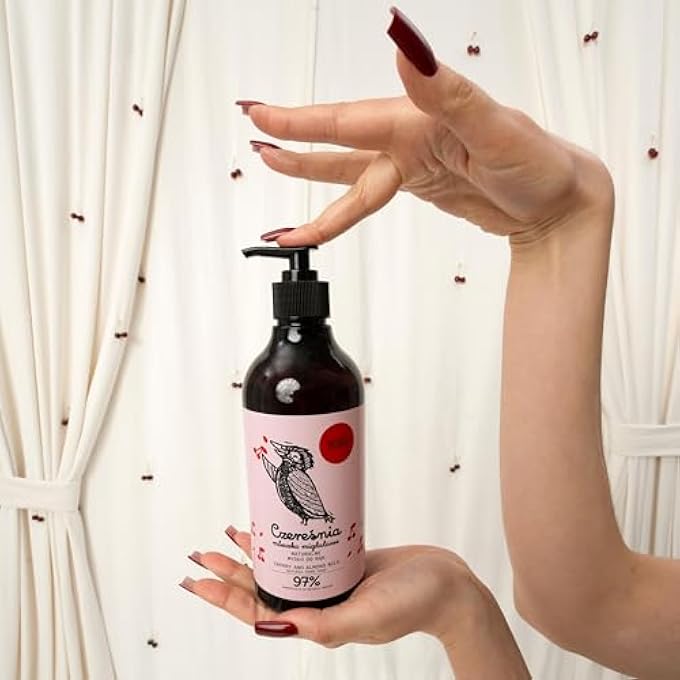 YOPE LIQUID SOAP, MOISTURISING, PANTHENOL, ALLANTOIN, 98% INGREDIENTS OF NATURAL ORIGIN, VEGAN, FRAGRANCE: CHERRY AND ALMOND MILK, 500 ML - Image 3